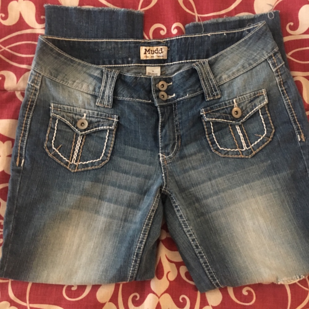 Mudd Capris